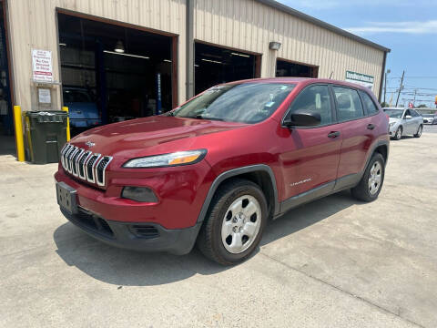 2014 Jeep Cherokee for sale at Bayou Motors inc in Houma LA