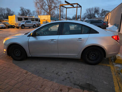 2013 Chevrolet Cruze LS Auto