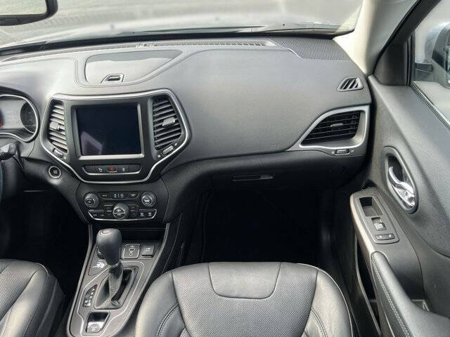 2021 Jeep Cherokee Latitude Lux