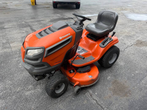 2019 Husqvarna YTH22V46