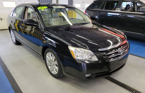 2007 Toyota Avalon for sale at The Bengal Auto Sales LLC in Hamtramck MI