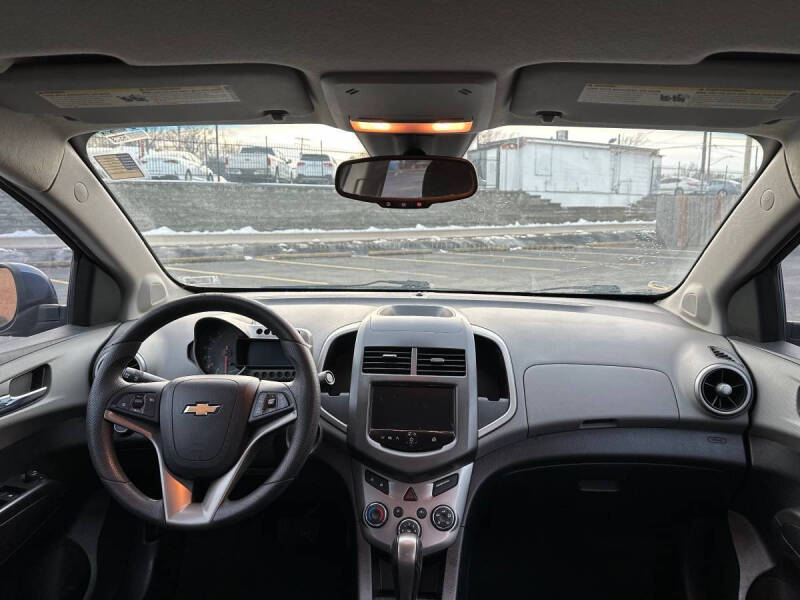 2013 Chevrolet Sonic LT Auto