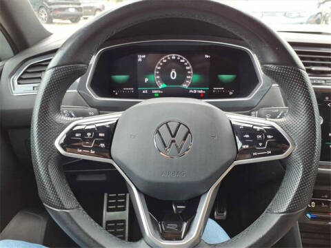 2023 Volkswagen Tiguan SE R-Line Black