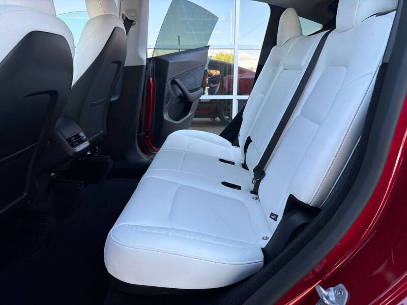 2025 Tesla Model Y Long Range