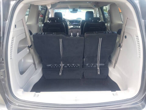 2022 Chrysler Pacifica Touring L