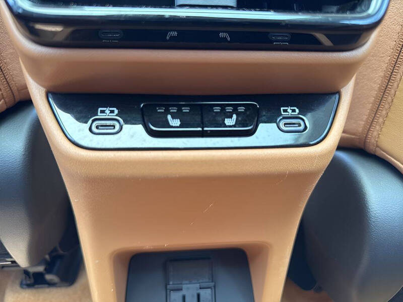 2023 Lexus RZ 450e Luxury