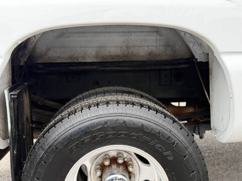 2002 Chevrolet Silverado 3500 LS