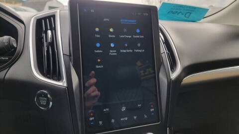 2024 Ford Edge Titanium