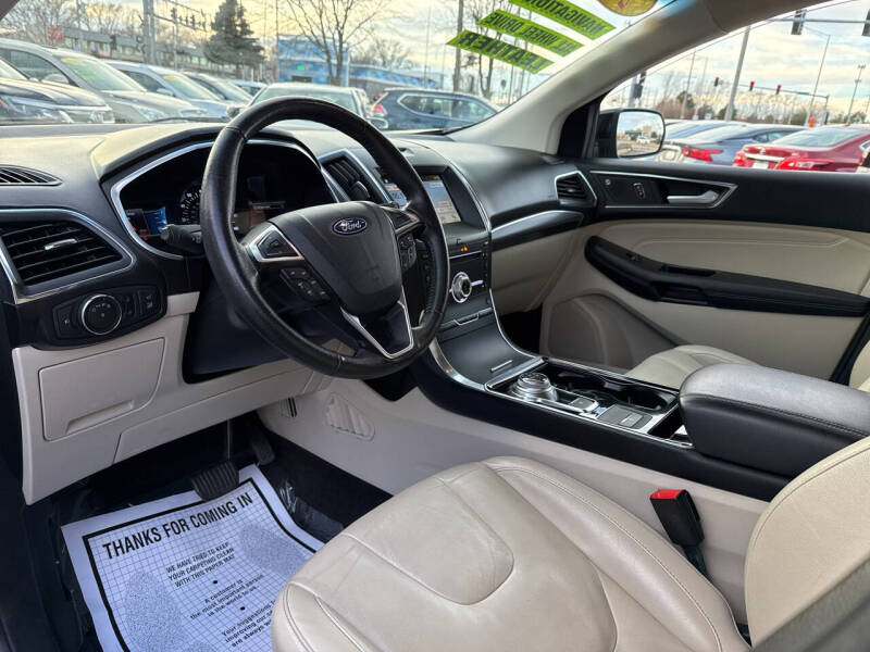 2019 Ford Edge Titanium