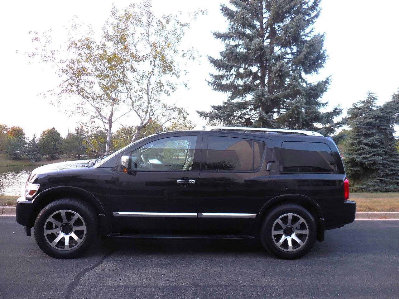 2010 INFINITI QX56 for sale at Genuine Motors in Schaumburg, IL