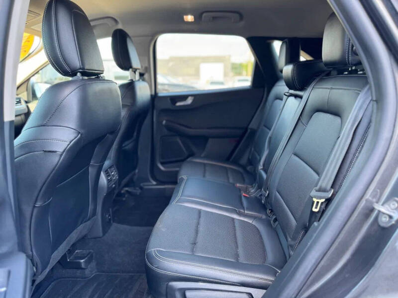 2020 Ford Escape SEL