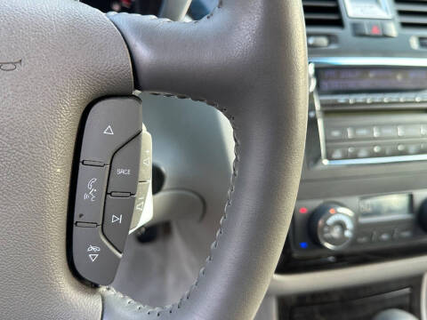 2010 Cadillac DTS Luxury Collection