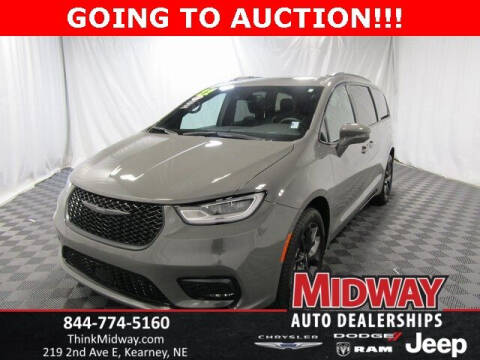 2022 Chrysler Pacifica for sale at MIDWAY CHRYSLER DODGE JEEP RAM in Kearney NE