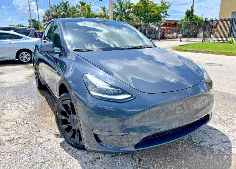 2023 Tesla Model Y Long Range