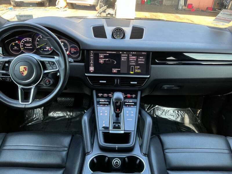 2020 Porsche Cayenne E-Hybrid