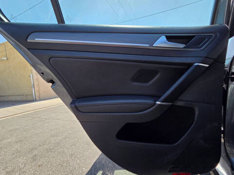 2018 Volkswagen e-Golf SEL Premium