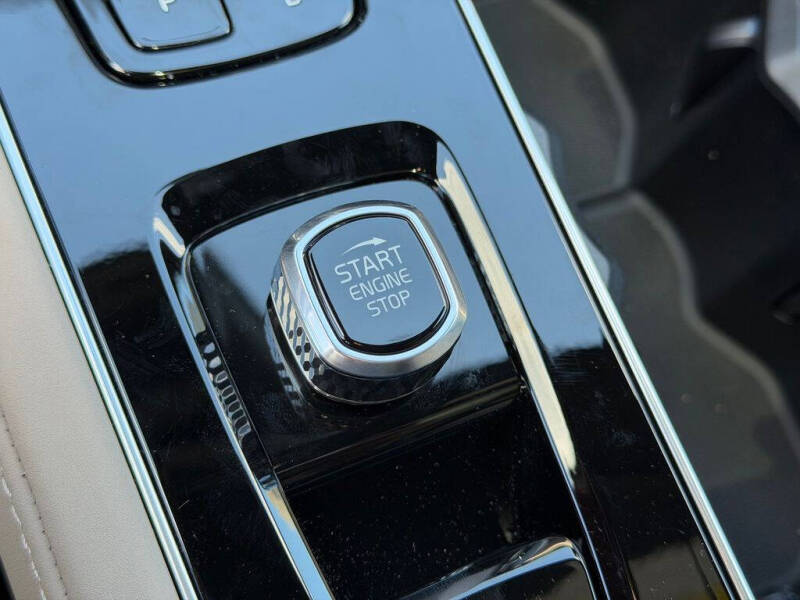2026 Volvo XC90 B6 Plus 7P
