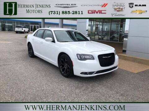 2020 Chrysler 300 for sale at CAR MART in Union City TN
