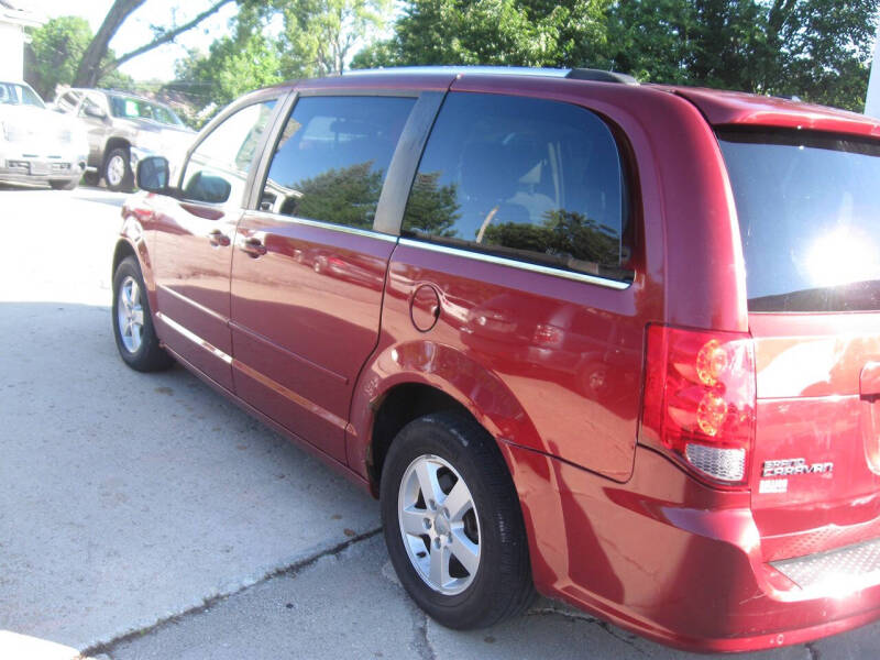 2011 Dodge Grand Caravan Crew