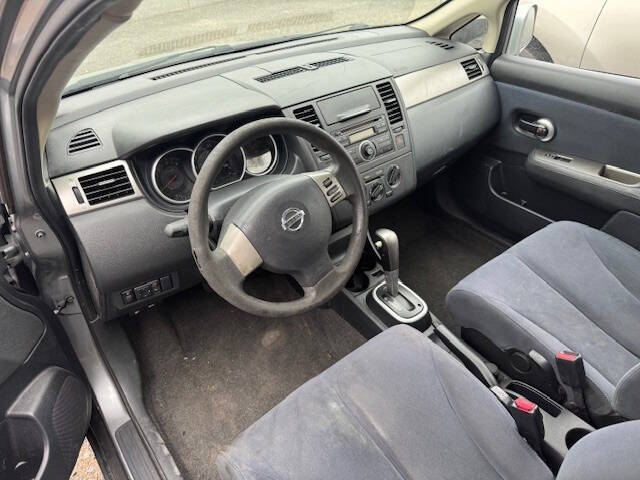 2009 Nissan Versa 1.8 S
