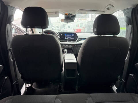 2025 Chevrolet Trax LS