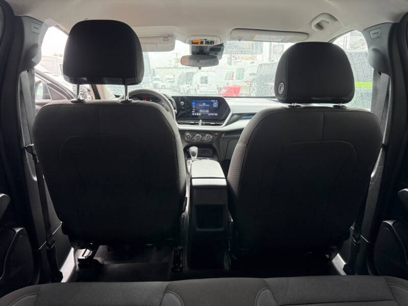 2025 Chevrolet Trax LS