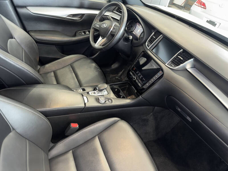 2020 Infiniti QX50 Essential