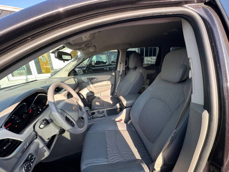 2017 Chevrolet Traverse LS