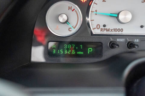 2003 Ford Thunderbird