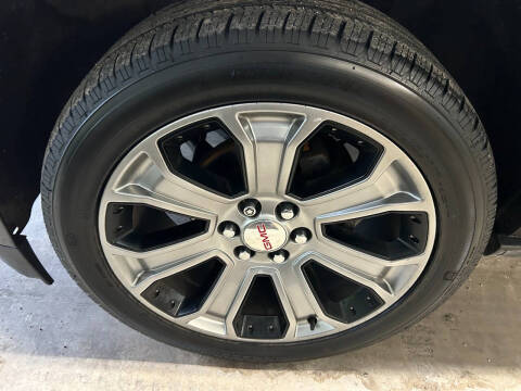 2017 GMC Yukon XL Denali