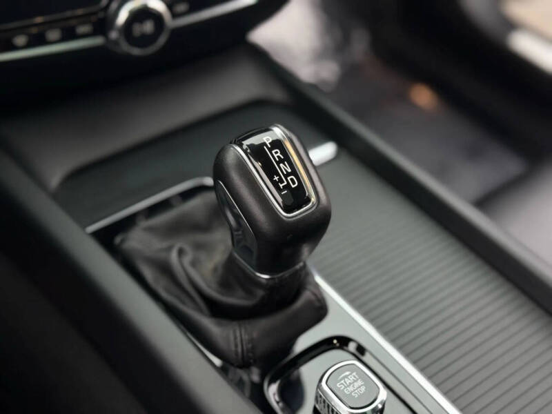 2020 Volvo V60 Cross Country T5