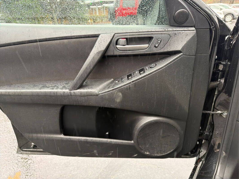 2011 Mazda MAZDA3 i Touring