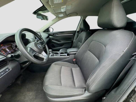 2021 Nissan Altima 2.5 SV