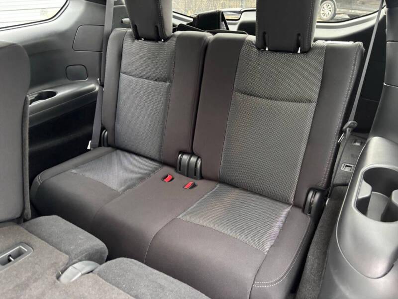 2020 Nissan Pathfinder S