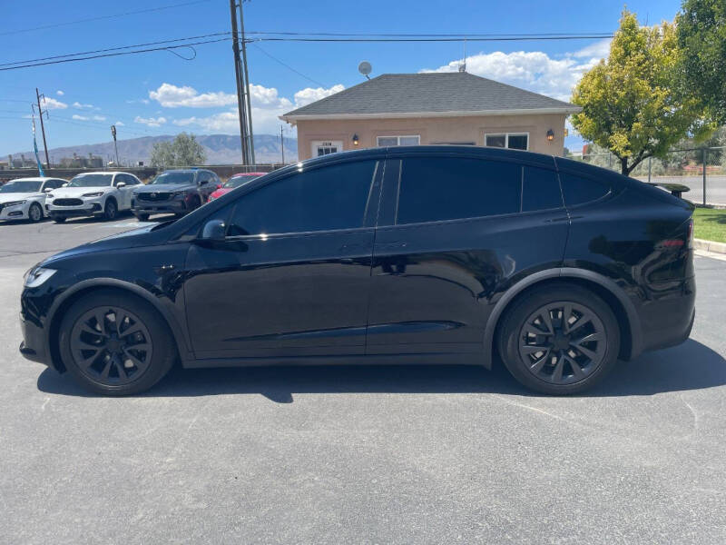 2023 Tesla Model X Standard Range