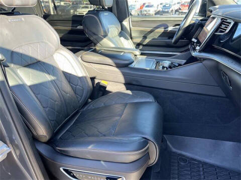 2024 Jeep Grand Wagoneer L Series III