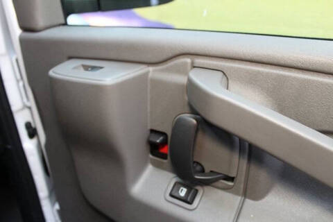 2025 Chevrolet Express 2500