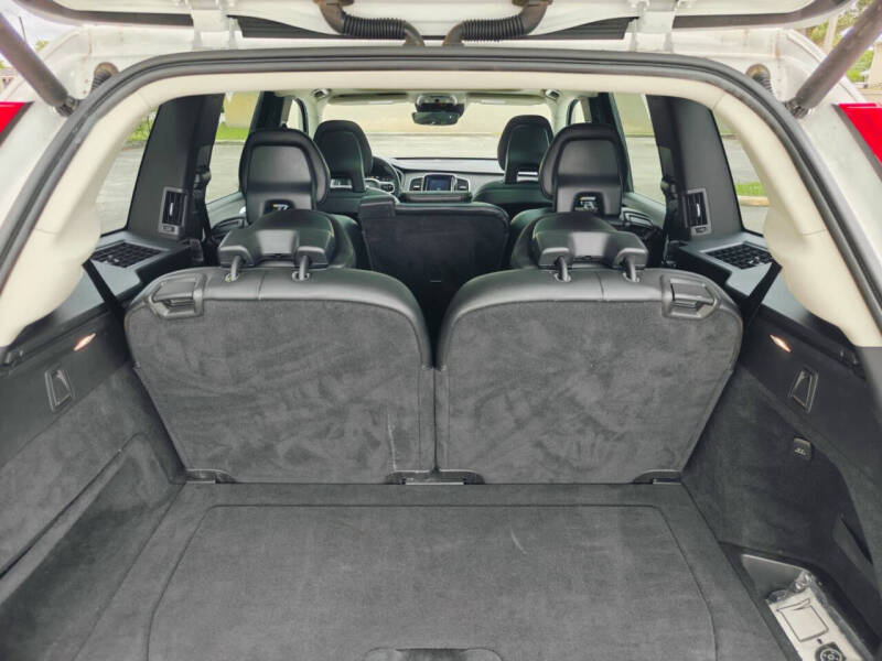 2018 Volvo XC90 T5 Momentum 7-Passenger