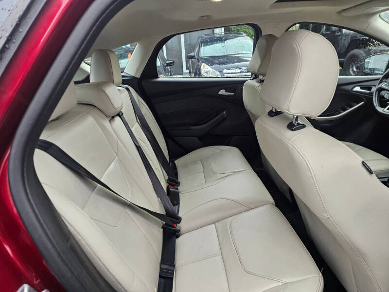 2017 Ford Focus Titanium