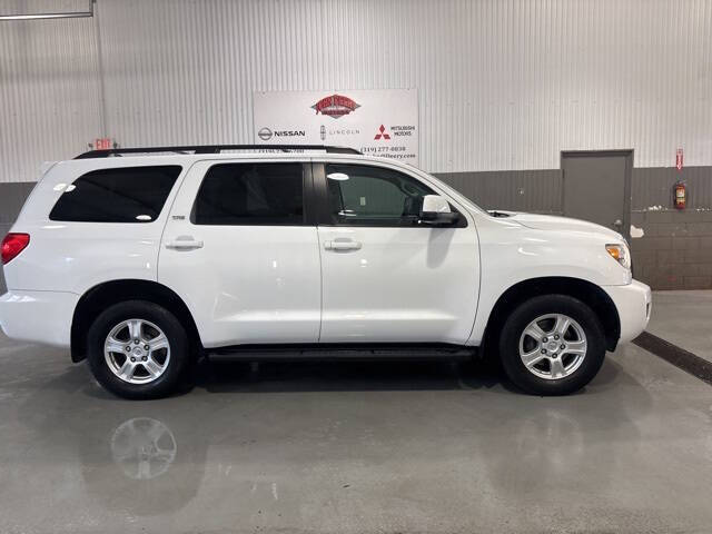 2015 Toyota Sequoia SR5