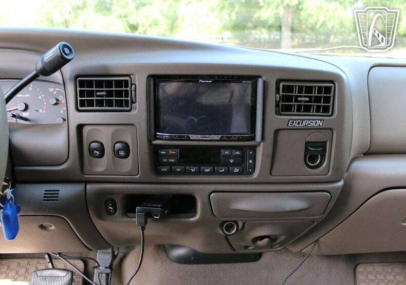 2003 Ford Excursion Limited