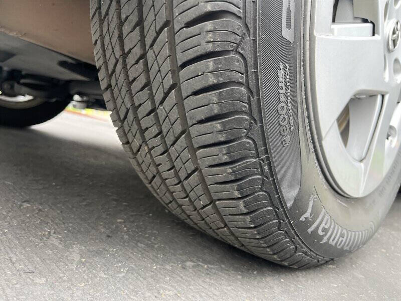 2011 Toyota Prius Three