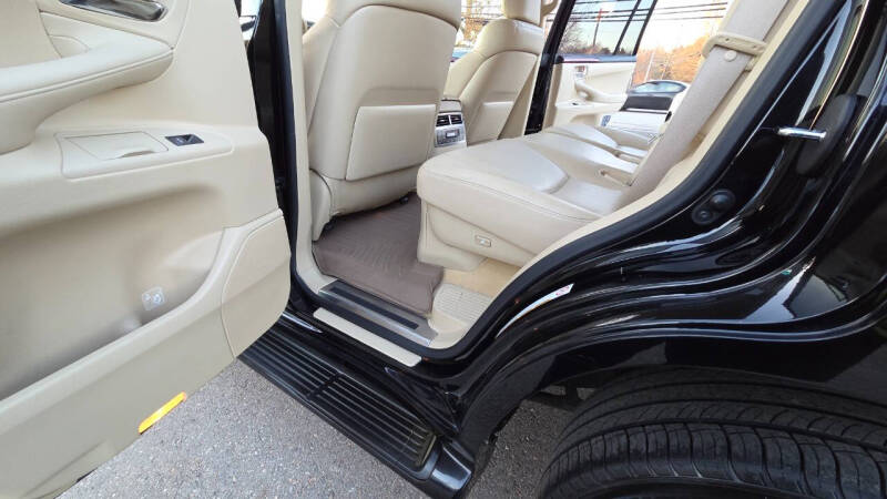 2011 Lexus LX 570
