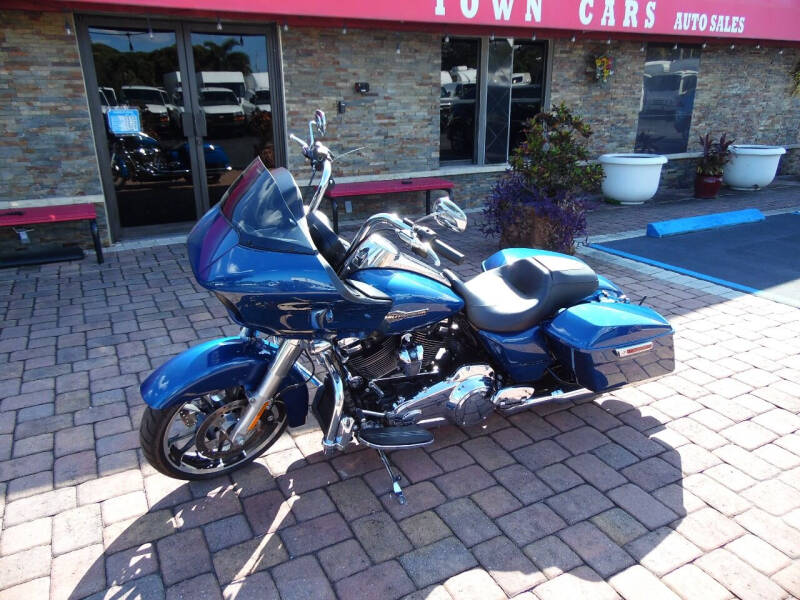 2022 Harley-Davidson Road Glide Custom