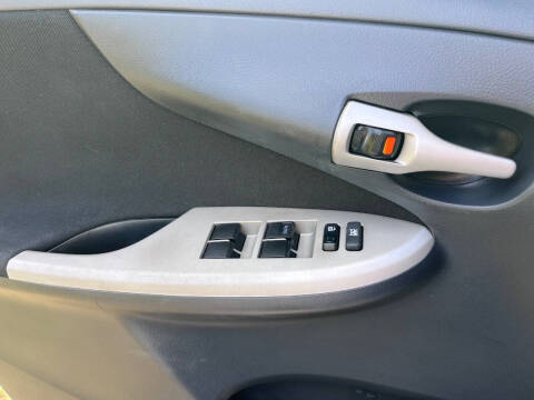 2011 Toyota Corolla S