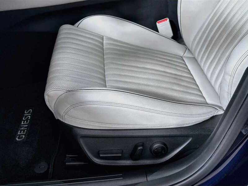 2023 Genesis G70
