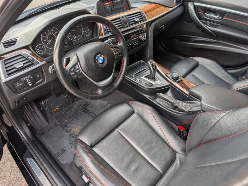 2018 BMW 3 Series 330i xDrive