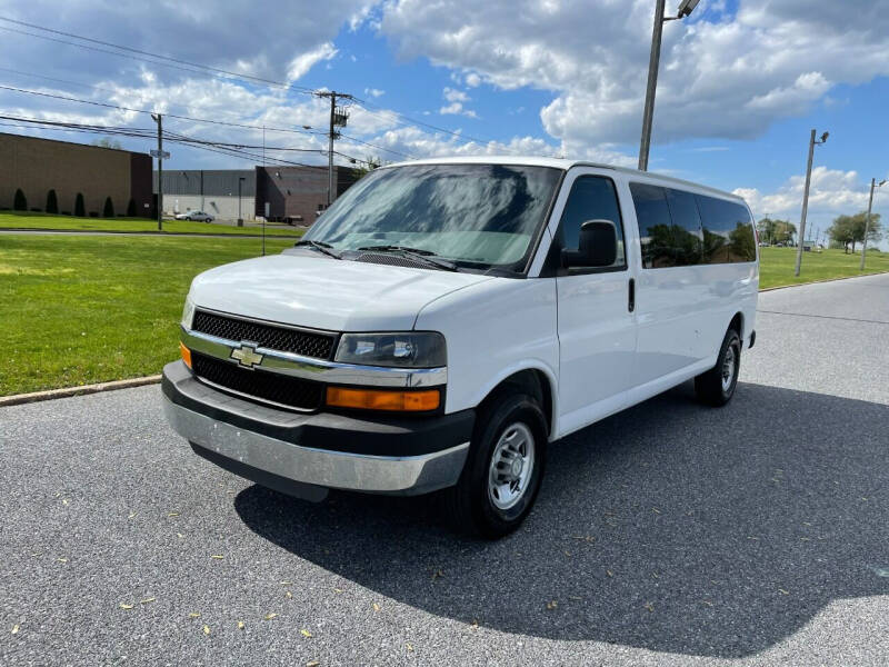2010 Chevrolet Express Passenger LT 3500