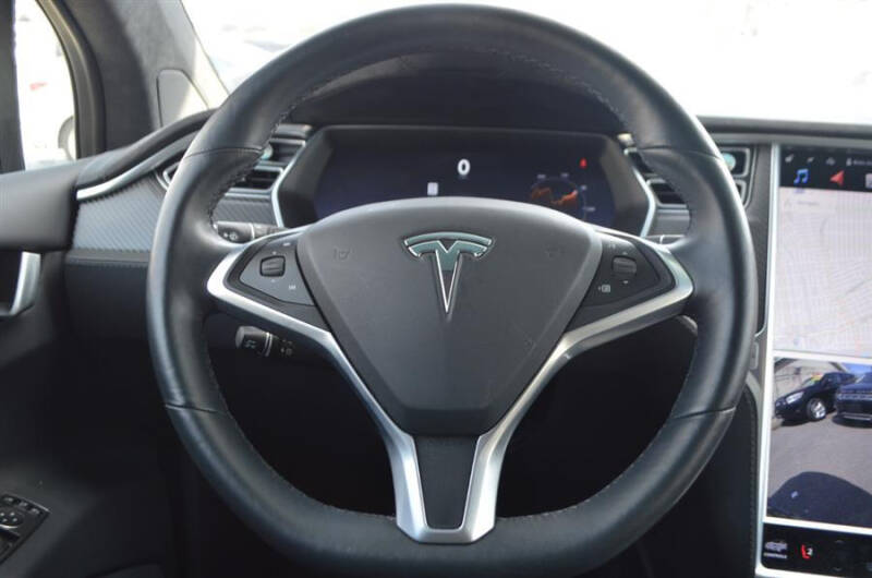 2017 Tesla Model X 90D
