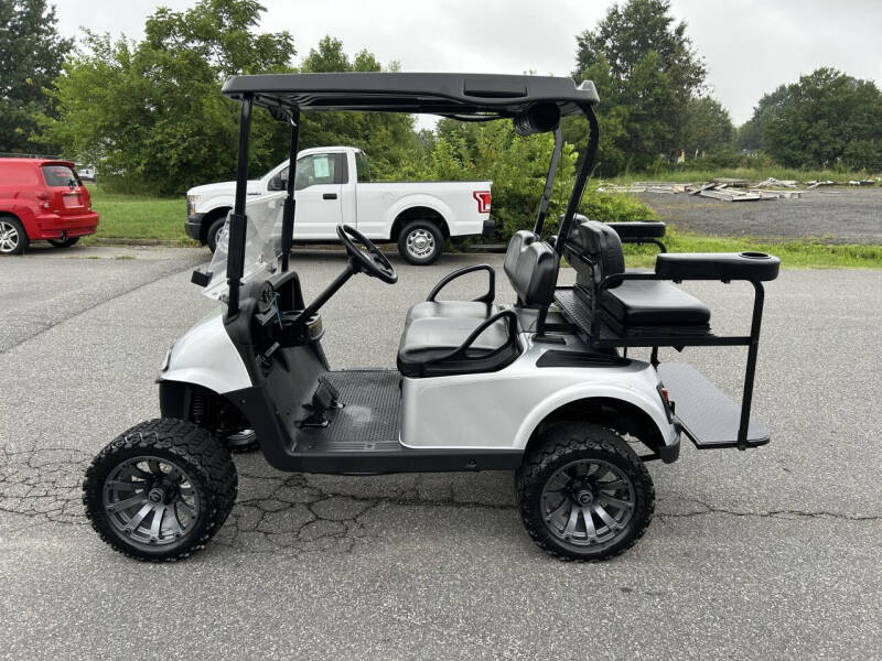 2016 E-Z-GO RXV